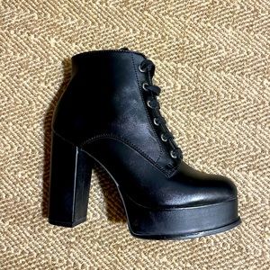 Divided (H&M) Black Heeled Boots